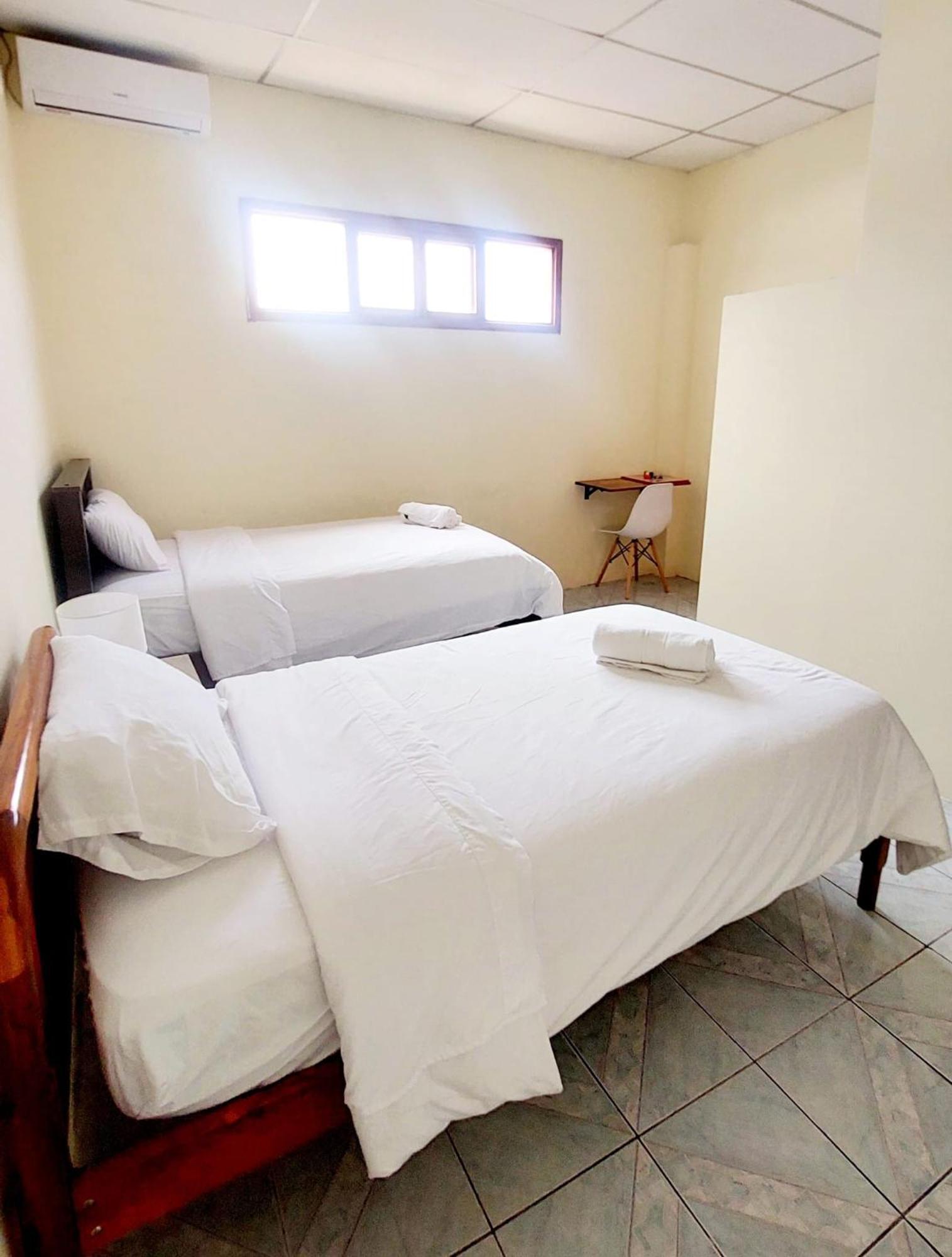 Casa Playa Los Marinos Puerto Baquerizo Moreno Ngoại thất bức ảnh